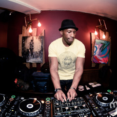 Jamesey Makin' Moves Show 'Live Mix' (12-04-2015)