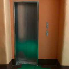 Elevator Door_Open-Close_Close-up