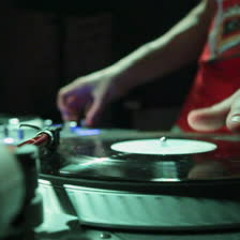 Mr Monghol - ScrathKeeper  - En Vivo 19.05.13