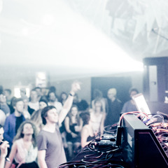 Konsul Gnadenwalze Live at Elevate Festival