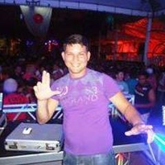 28 - LAVA NAVES - BANDA BEIJO MOLHADO