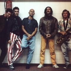 Patricio Rey y sus Redonditos de Ricota - La pequeña novia del carioca