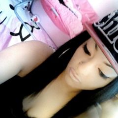 Pretty Girl Grunt x Holla Kitty