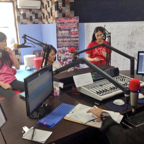 Stream Interview JKT48 on Malala Radio 105.2 FM Cirebon [19.04.2015] by  JKT48FC | Listen online for free on SoundCloud