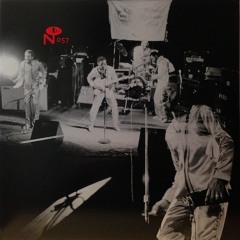 Universal Togetherness Band - Ain't Gonna Cry
