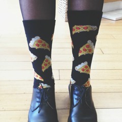 Lihatlah Lebih Dekat by Listya Ernisya