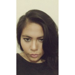 Untuk perempuan yang sedang dalam pelukan'payung teduh'cover at In everywhere