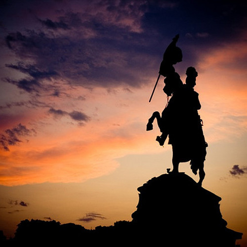 فلكل راضٍ بالهوان قرارةٌ.. يحتلها ولكل راق سُلَّمُ - شجاعة عبادة بن الصامت (ش.علي القرني)