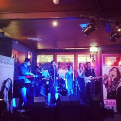 How Come U Don't Call Me - Alicia Keys Cover LIVE