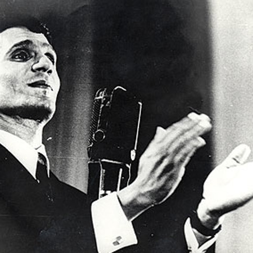 القمر خدنا .. لجزيرة أبعد من الخيال