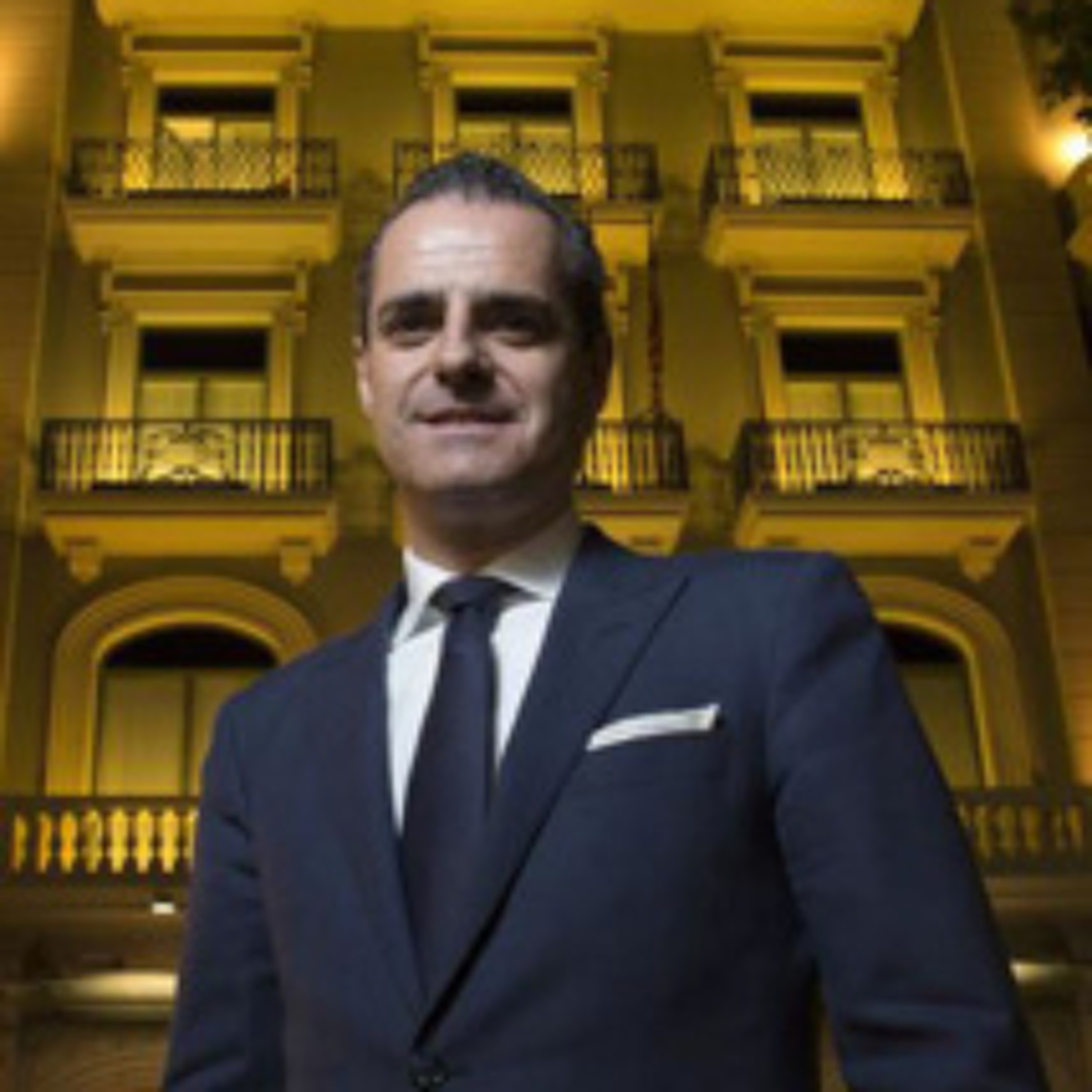 Interview de Pascal Billard - Directeur Général du Majestic Hotel episode artwork