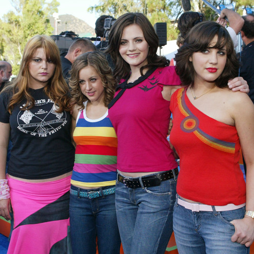 The Donnas - - - "Take It Off" (LIVE: V Festival, 2002)