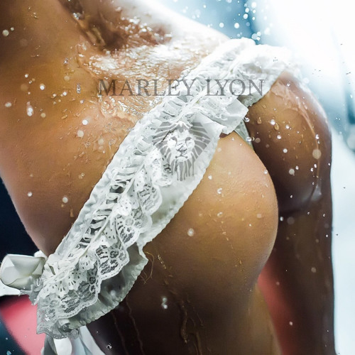 All About That Base - LYÒN Trap Mix