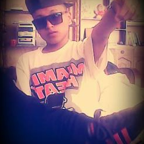 AndO buscandO un amOor  <3