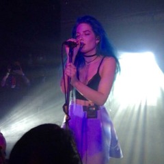 Is There Somewhere - Halsey (Detroit Live)