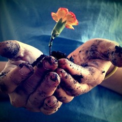 * أحسِنْ إلى الناس