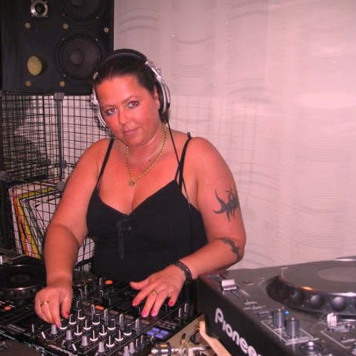 (2) Miss Ladyva - Rave On R.I.P Episode 2