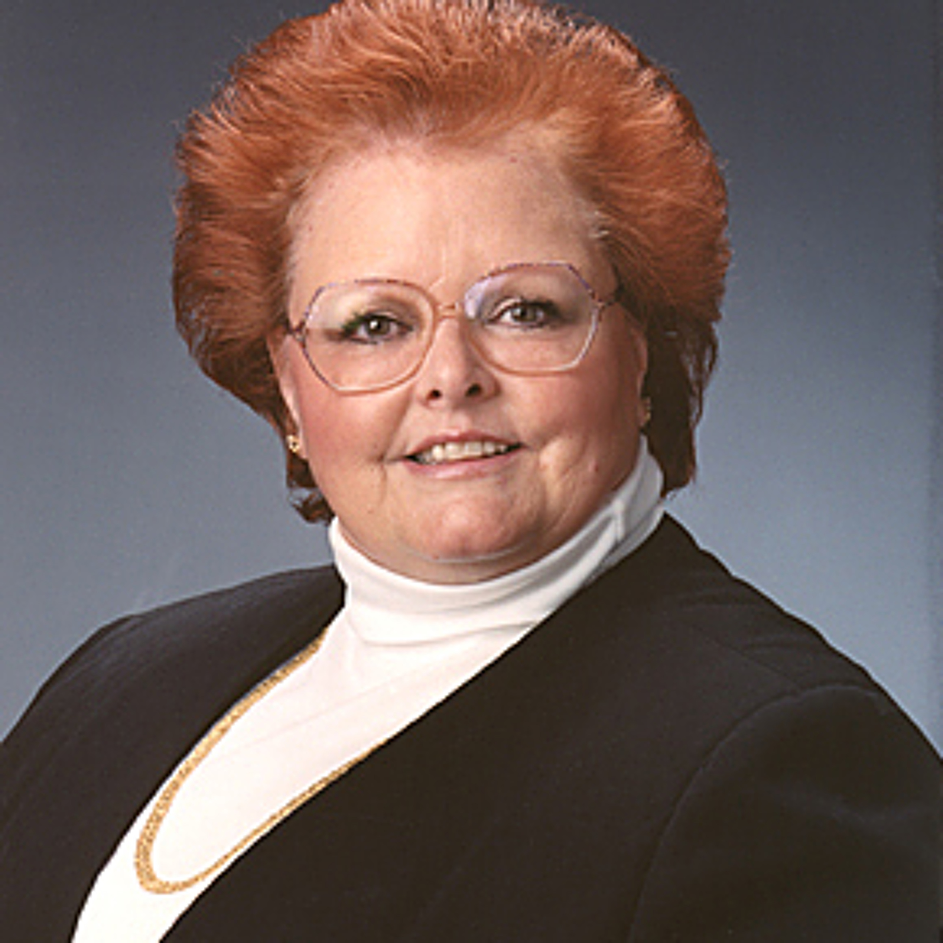 Helen Arnold: Volunteer America! Arnold Olson Associates with Cheri Hill 050215