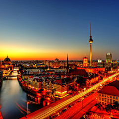 Berlin Summer Grooveeeeee (Time Less)