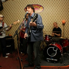 Os Broncos- Hang fire