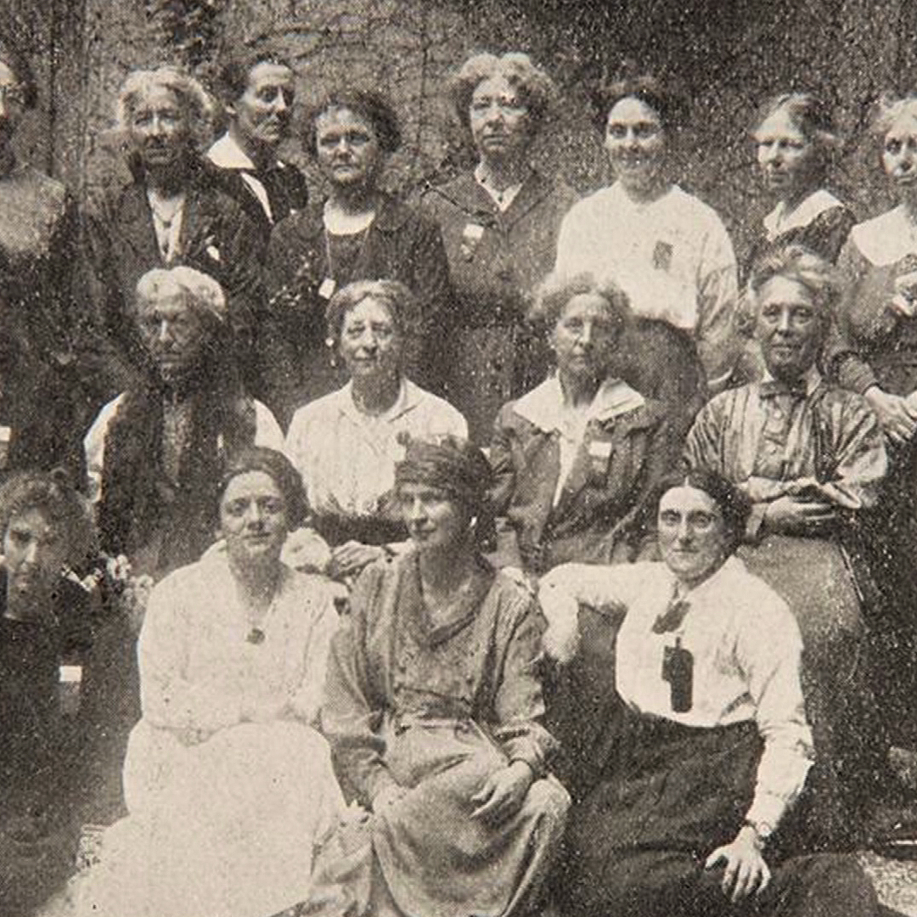 Mujeres por la paz: un siglo de lucha episode artwork