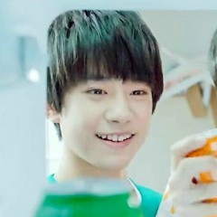Dich Duong Thien Ti TFBoys Bao Boi - Dich Duong Thien Ti