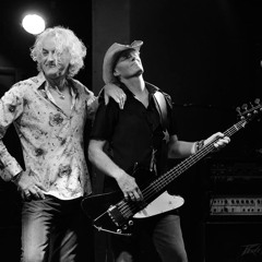 The Idle Hands - Live For The Moment