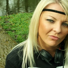 Elle'Minio -  In May Make What You Like 2015