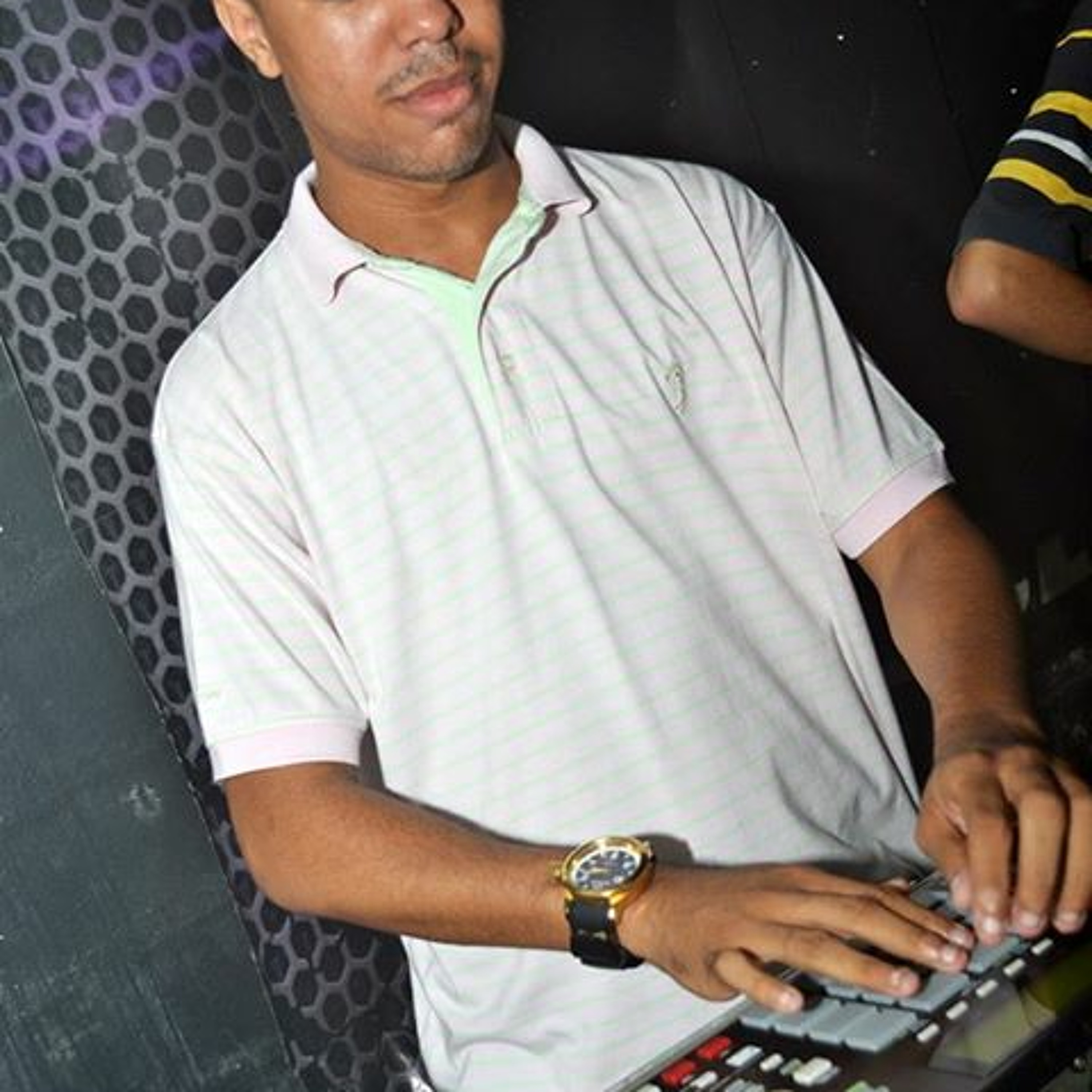 MT - PUTEIRINHO DAS NOVA [ DJ JEAN DU PCB ] MC 2M E CAIO episode artwork