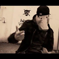 EnteTainment Vs. Deluxest - 32tel - VBT 2015 [prod. By Ification & Creepa] (offizielles Video)