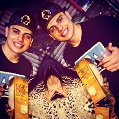 Mc Jerry Smith - Vem Vem { DJCAAIO DOOG & DJRICARDO DAHORA }