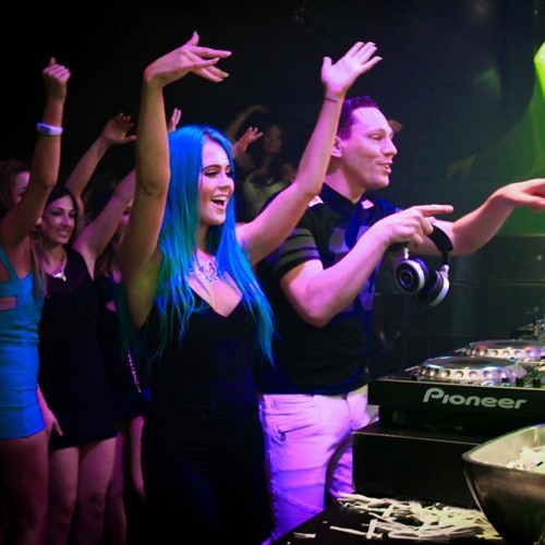 Club Life 101 Hour 1 видео :: WikiBitme