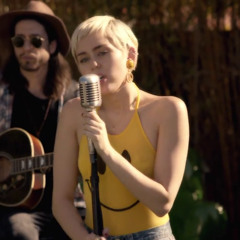 No Freedom - Miley Cyrus - Backyard Sessions