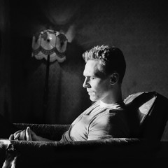 Ghost Act1_Hamlet_read by Tom Hiddleston