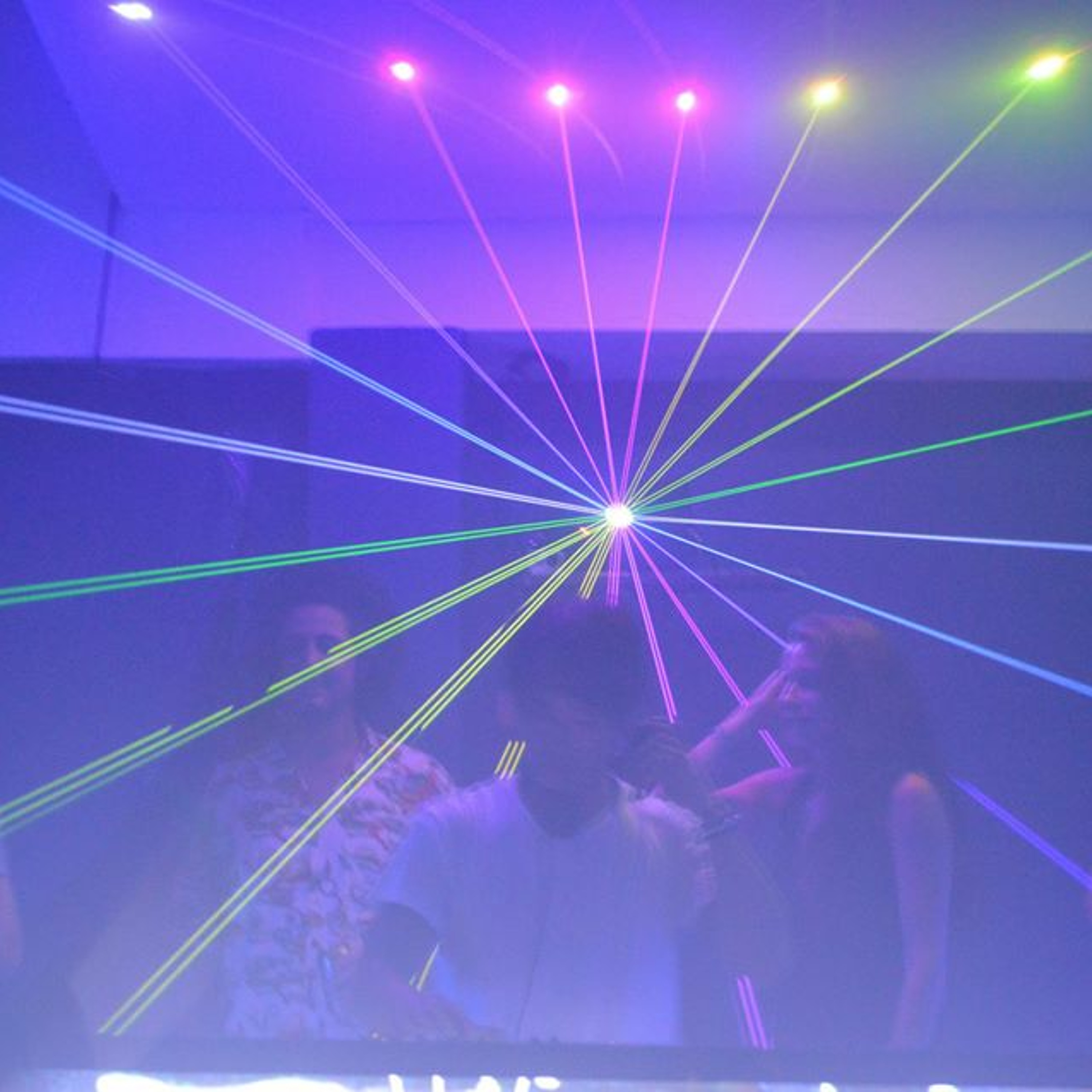 Showcase at Le Bain episode artwork