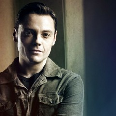 Tiziano Ferro - Ti Scatterò una Foto - 09.05.15