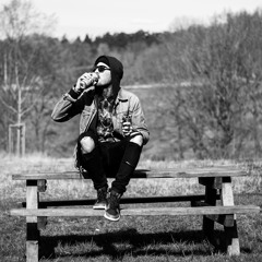 maxxwho - Don't Give A Fuck (Prod. P beats)