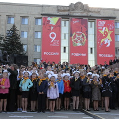 Песня "Победа". Cводный тысячный детский хор. Авторы: Валентина Нарыжная, Виктор Кипор