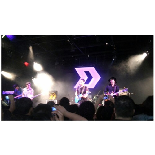 "Sólo quisiera nunca mas aparecer" NO odisseo  a Casa del lago