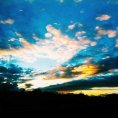 Os teus passos (ao vivo na Vodafone FM)