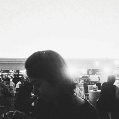 ใครจะหยุดความเหงา - Lomosonic