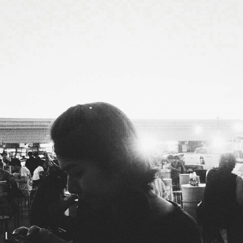 ใครจะหยุดความเหงา - Lomosonic