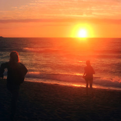 Vijay & Sofia Zlatko (feat. Sir Charles) – Let The Sun