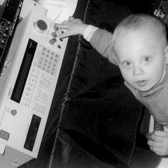 "KIDS DO NOT MIND" just for fun techno with my son , 17 years ago:)