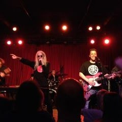 Fly Kite In House (live)