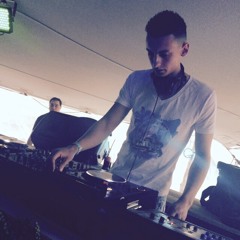 Yessin @ MAGIC Paradise Outdoor 14 - 05 - 2015 (Beach bar Lier).MP3