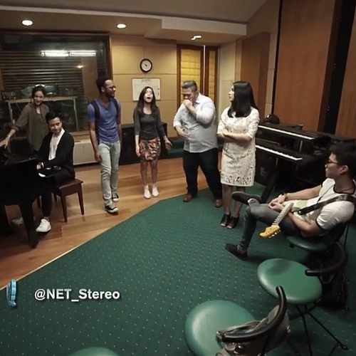 Joe (Kamga) & All Cast Stereo - Bebas - Cover Iwa K (At Stereo NET TV