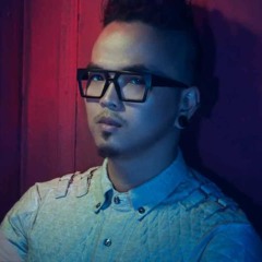 Khoang Cach Chia Doi English Version  - [M4A 500kbps]