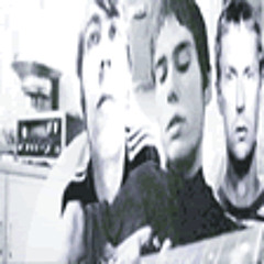 06 HAPPY WHEN YOU'RE NOT AROUND