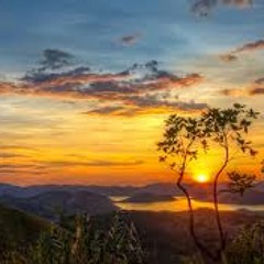 Mas Arriba Viene El Sol